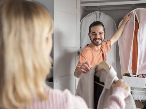 Šatník pro něj: Způsob, jak udržet mužský pořádek